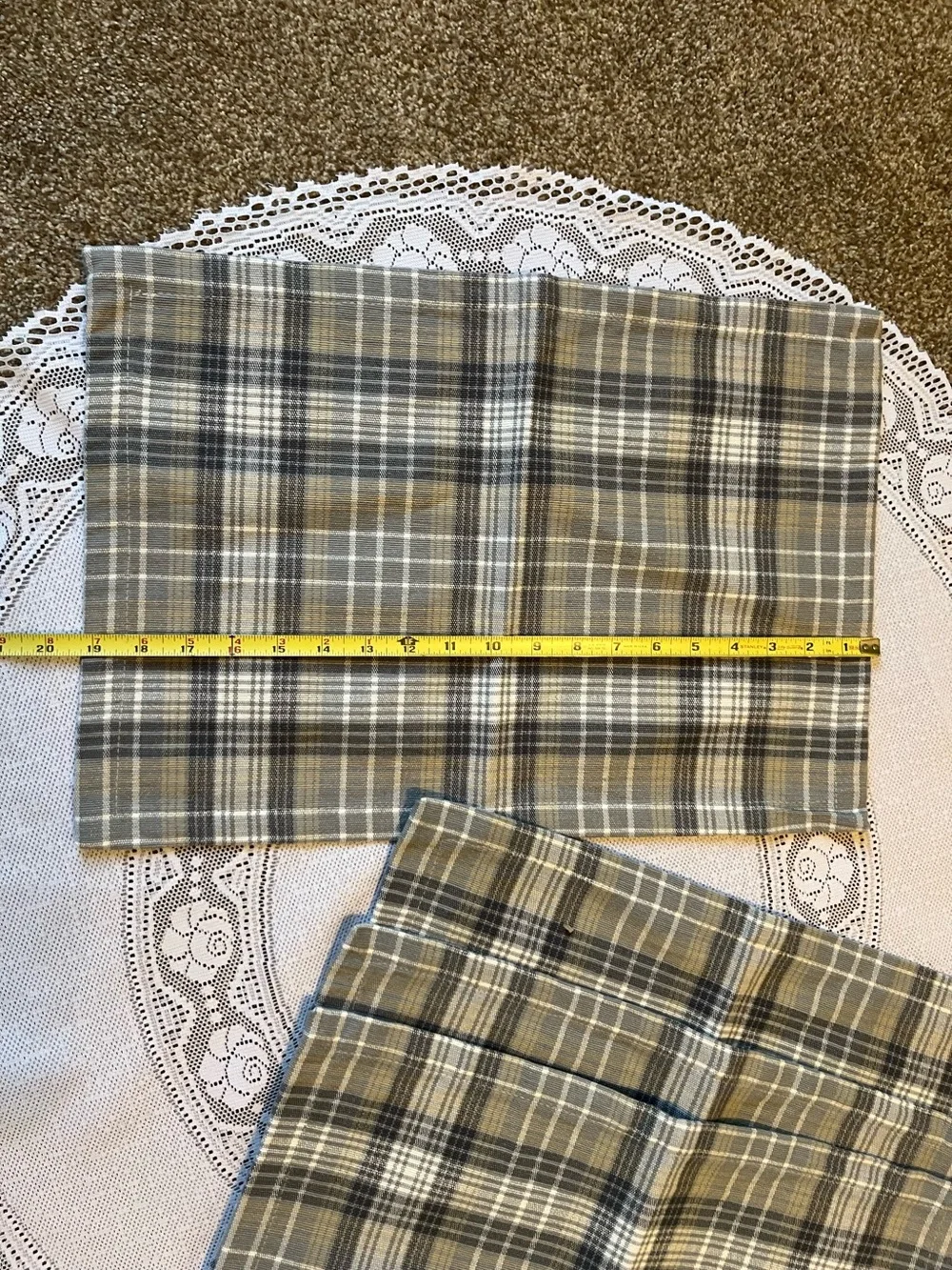 Valance and 4 Placemats